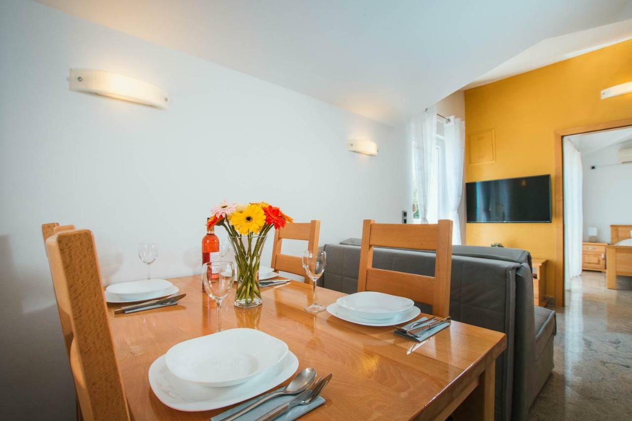 Blue Sea House Apartment Trogir Bagian luar foto